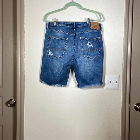 American Eagle Joey’s denim cutoffs extreme flex - Picture 4 of 6